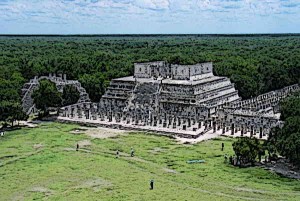 Chichen Itza Ruins Templo de los Guerreros